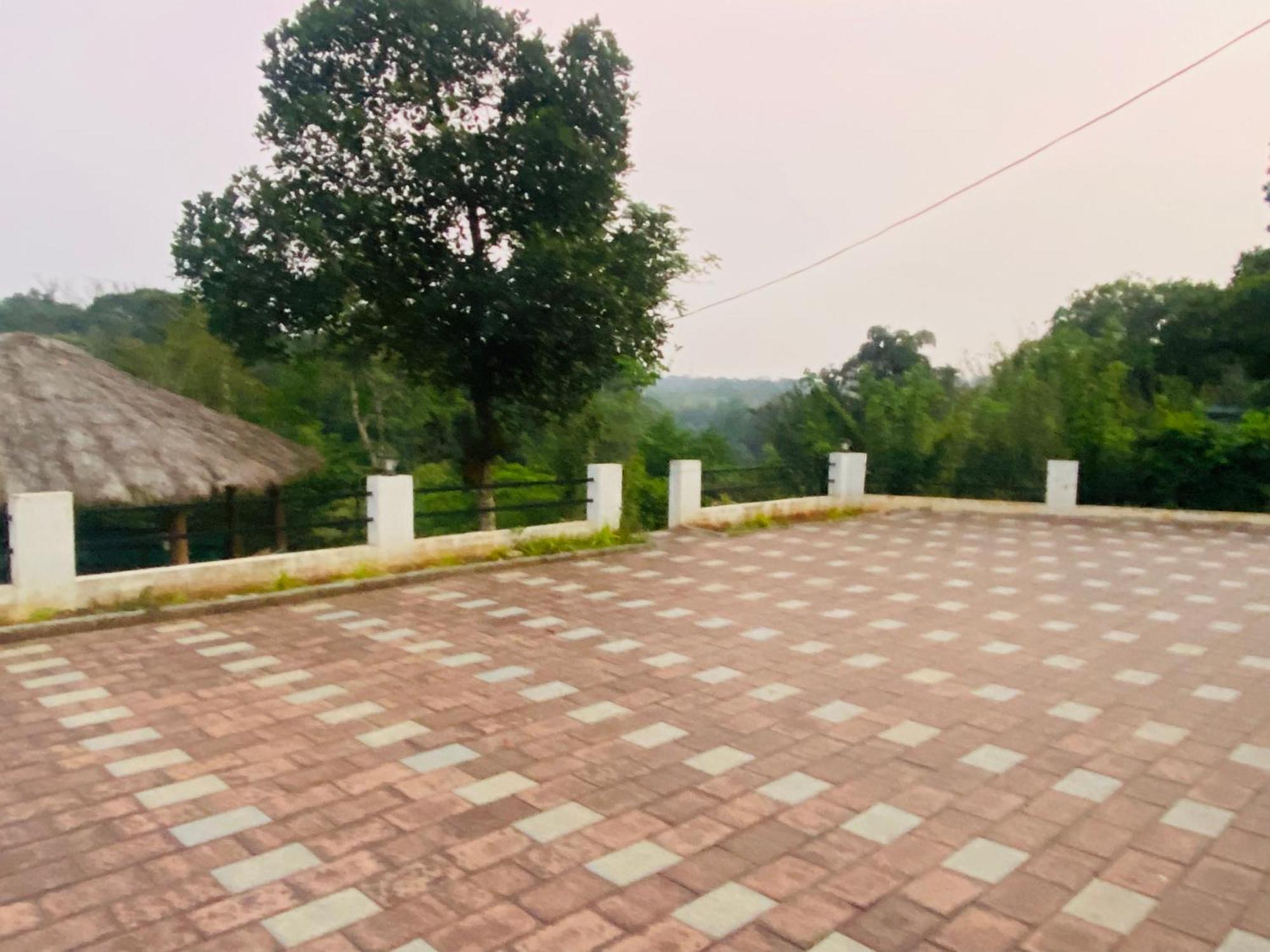 Happydays Hut Villa มานันทาวดี ภายนอก รูปภาพ